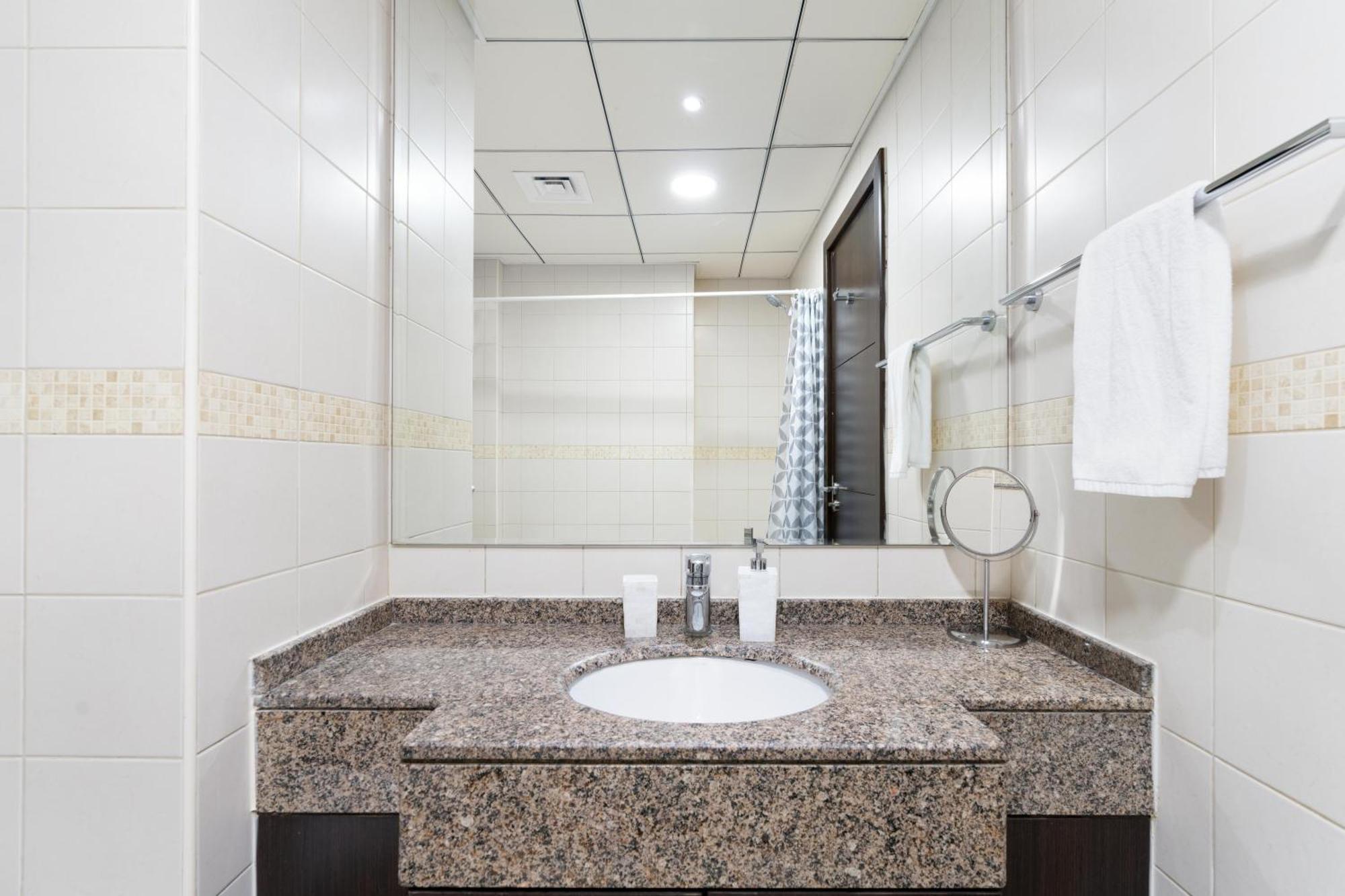Ultimate / 2 Beds / Marina Views / Location In The Heart Of Marina / Perfect Vacation Appartamento *